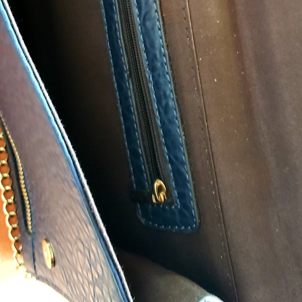 CROSSBODY CONVERTIBLE POCKETBOOK PURSE - Navy Slim Wristlet NWOT - Picture 3 of 10